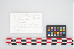 Etikett zu Bronzetutulusscheibenfibel (NHMW-PRAE-024388)